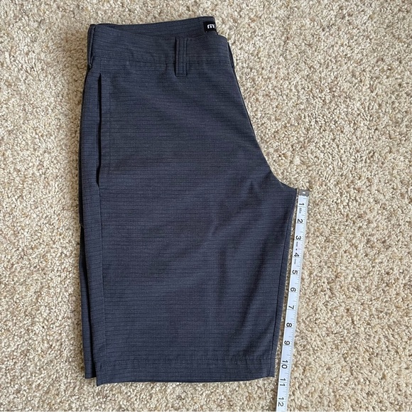 Travis Mathew Performance Shorts - Picture 4 of 10
